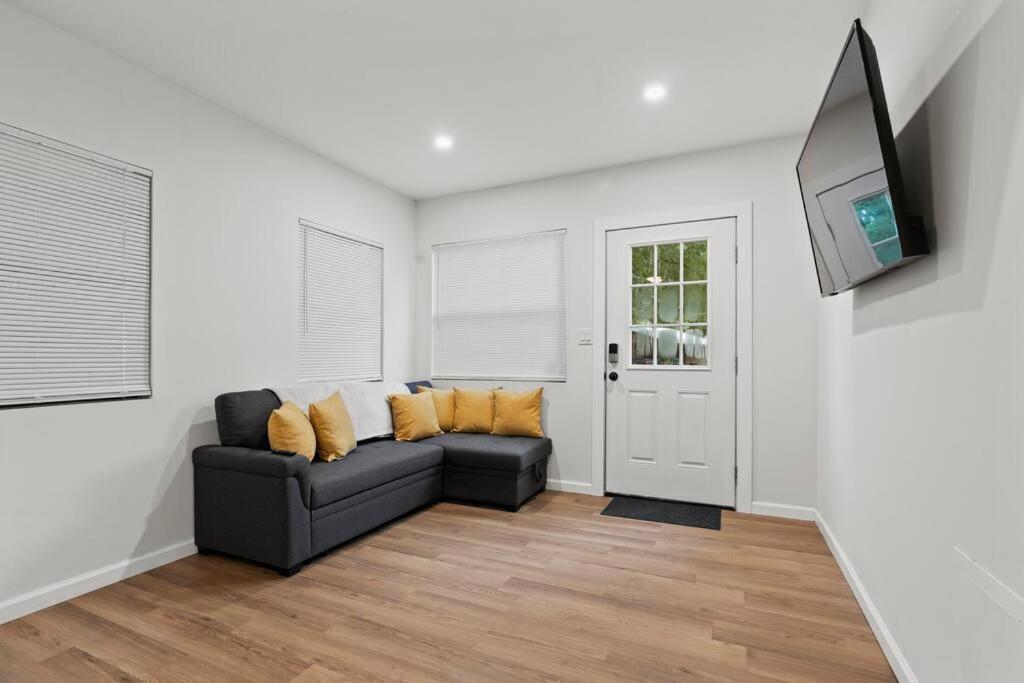 Gainesville-Newly Remodeled Home Exterior foto
